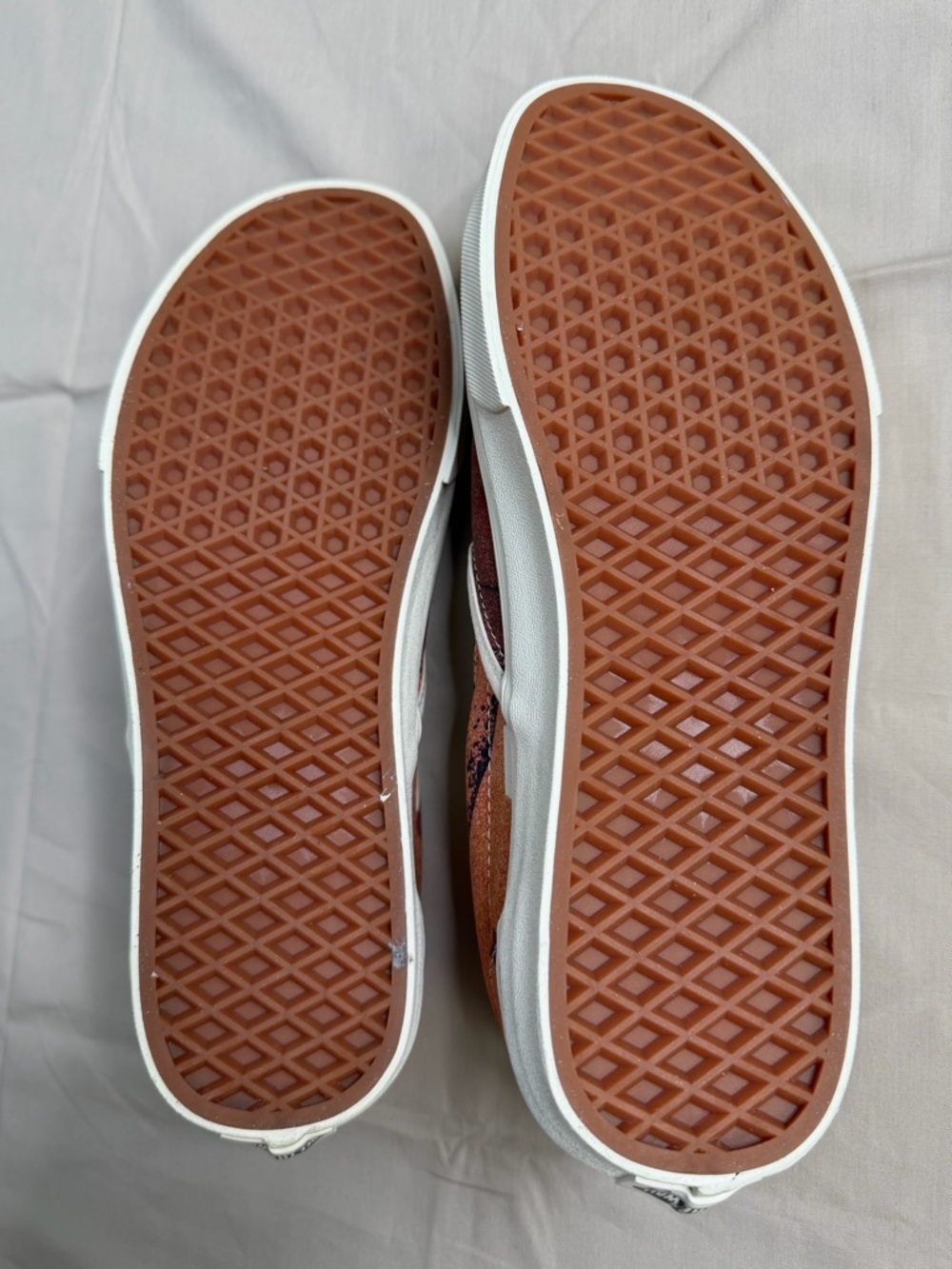 Vans X Moma Kandinsky Classic Slip On US 9.5 - Picture 8 of 11